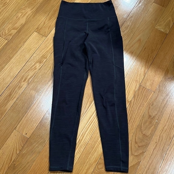 American Eagle the everything pocket legging size small. - Picture 1 of 6